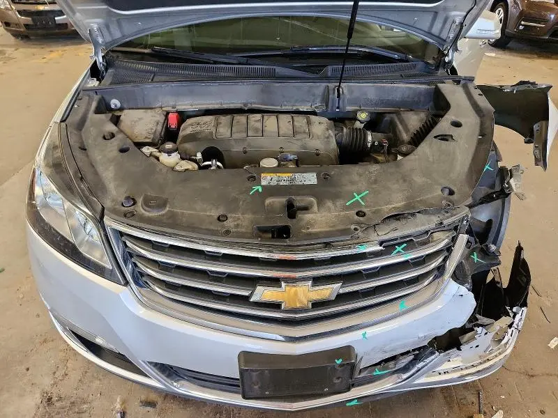 2016 CHEVROLET TRAVERSE LT  