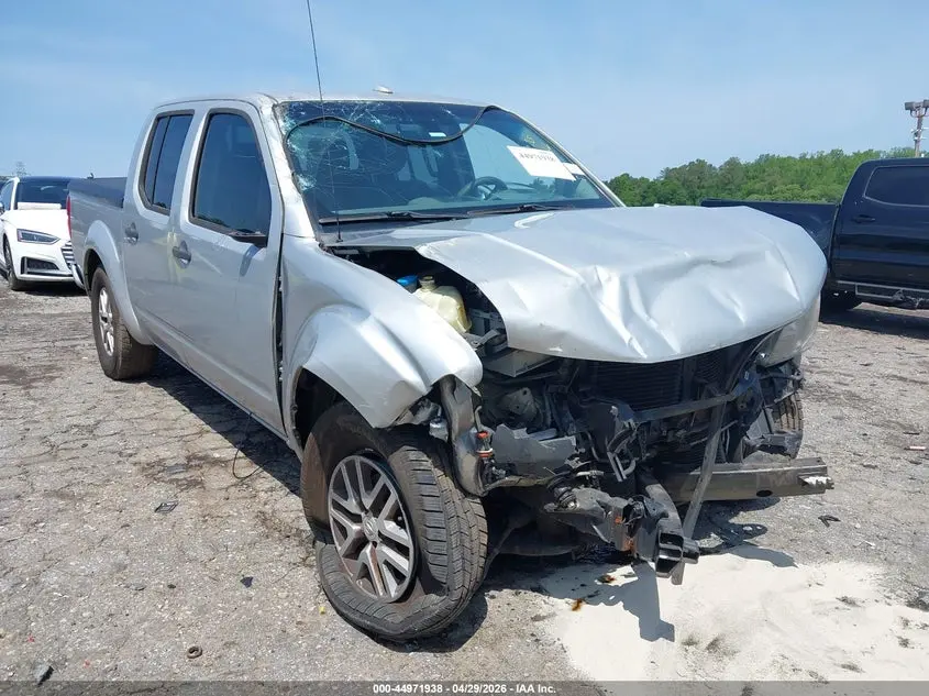2017 NISSAN FRONTIER SV
