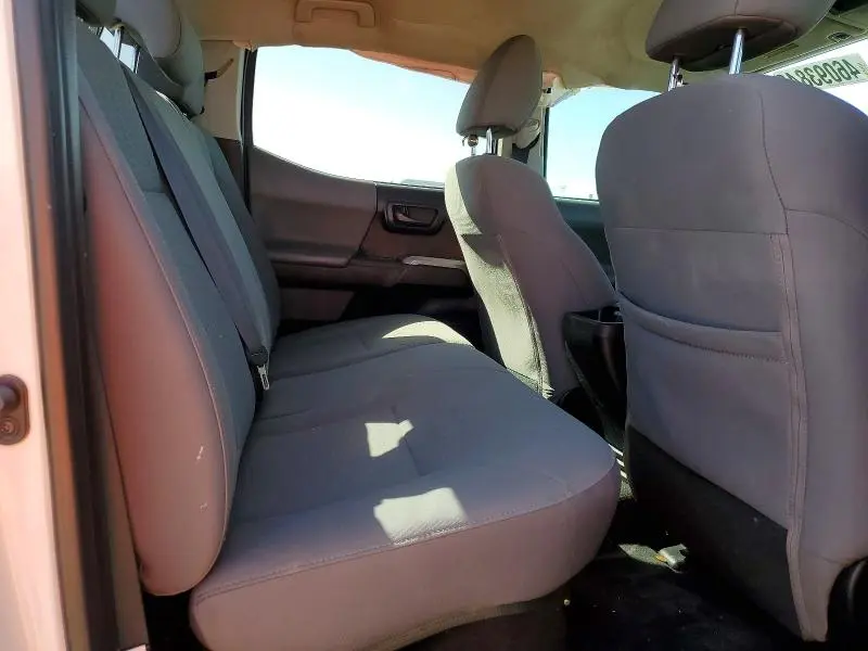 2019 TOYOTA TACOMA SR5 V6  