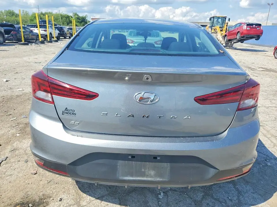 2019 HYUNDAI ELANTRA SE  