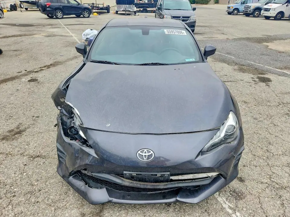 2018 TOYOTA 86 BASE  
