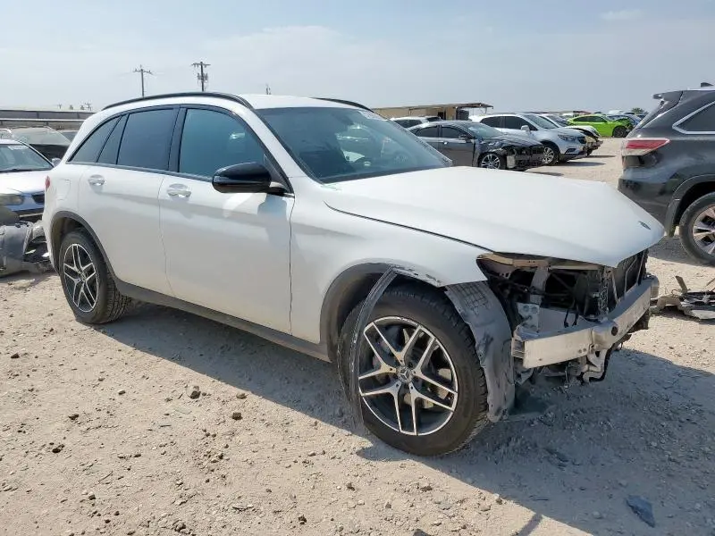 2019 MERCEDES-BENZ GLC 300  
