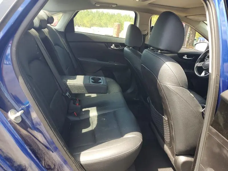2021 KIA FORTE EX  