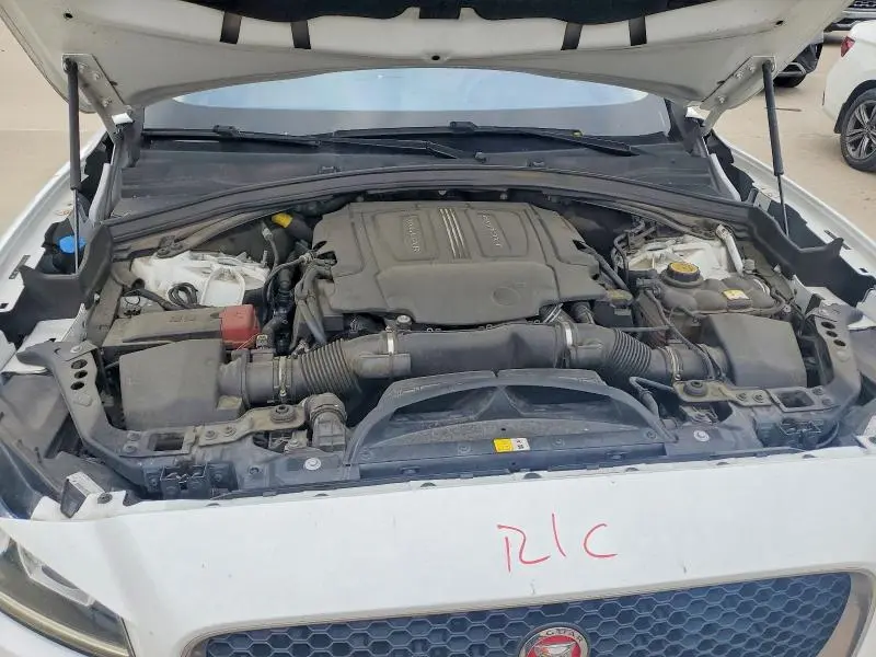 2018 JAGUAR F-PACE PREMIUM  