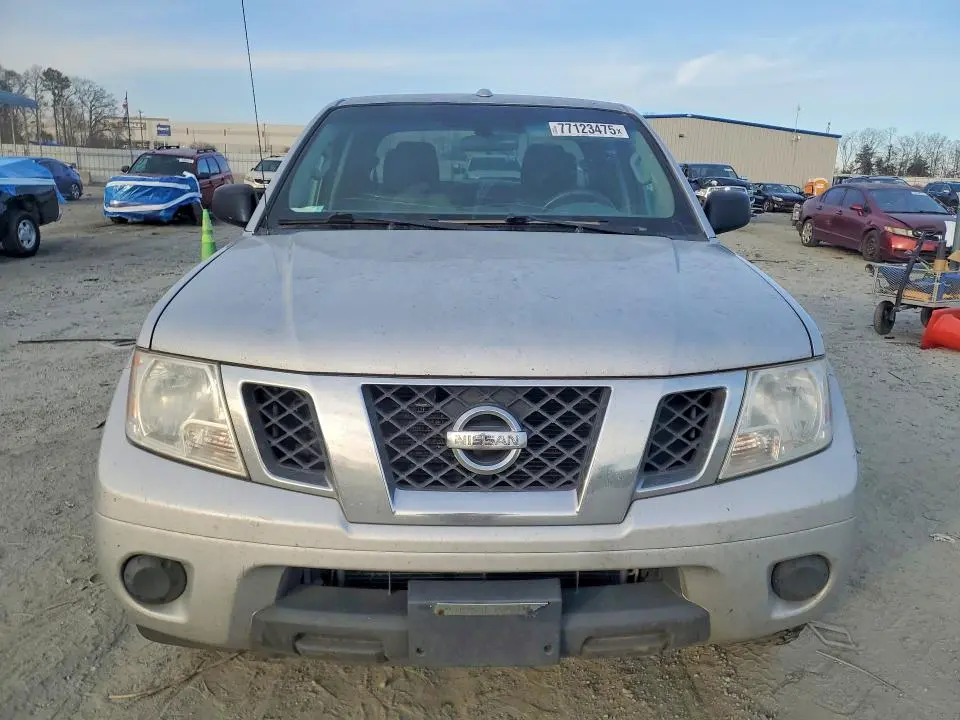 2013 NISSAN FRONTIER S  