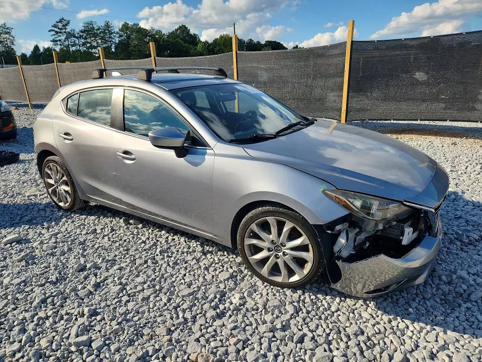2015 MAZDA 3 TOURING  