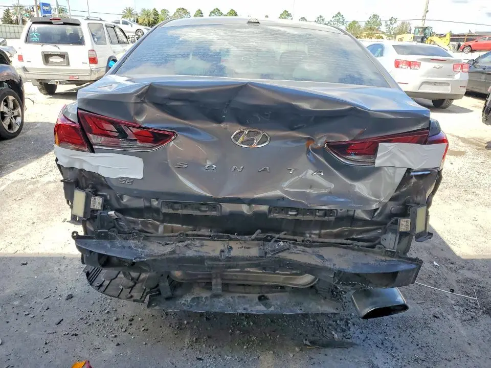 2018 HYUNDAI SONATA SE  