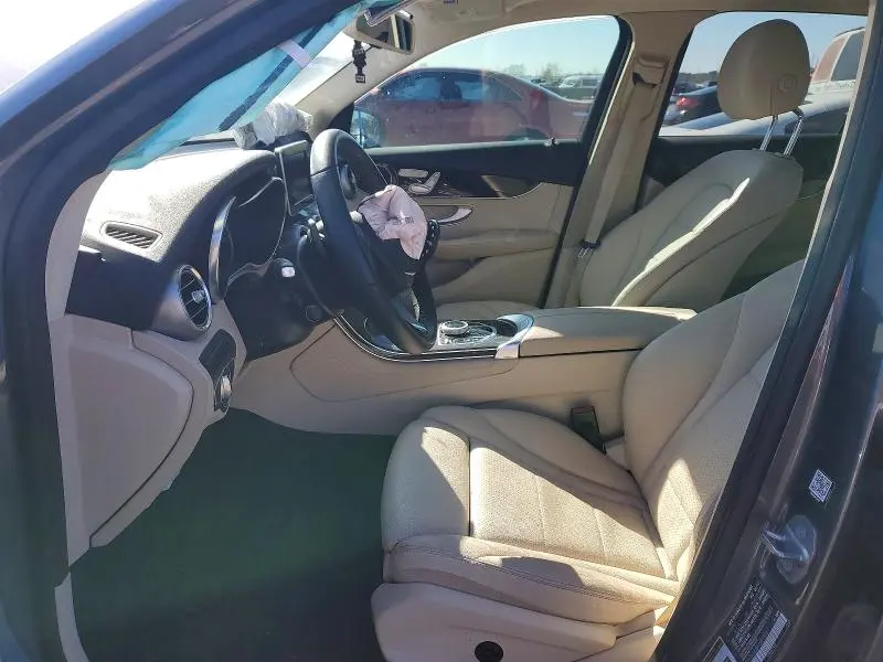 2018 MERCEDES-BENZ GLC 300  