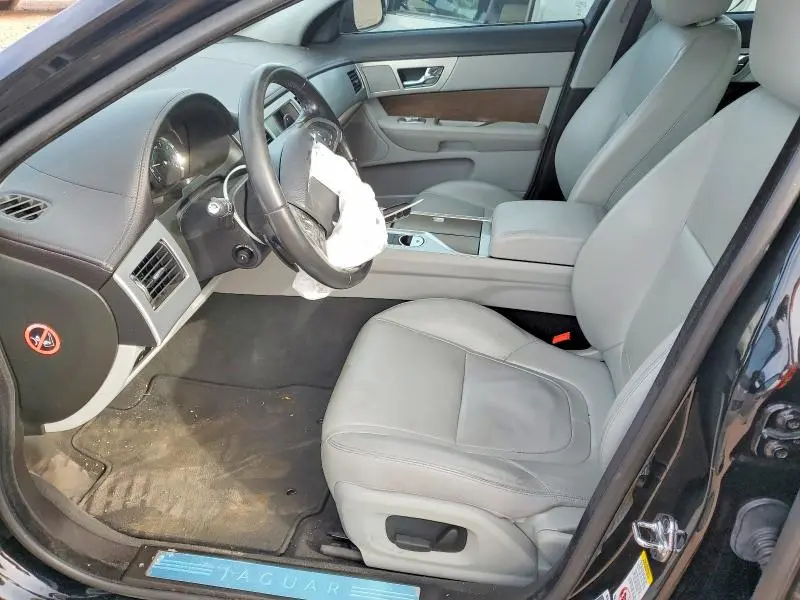 2013 JAGUAR XF   