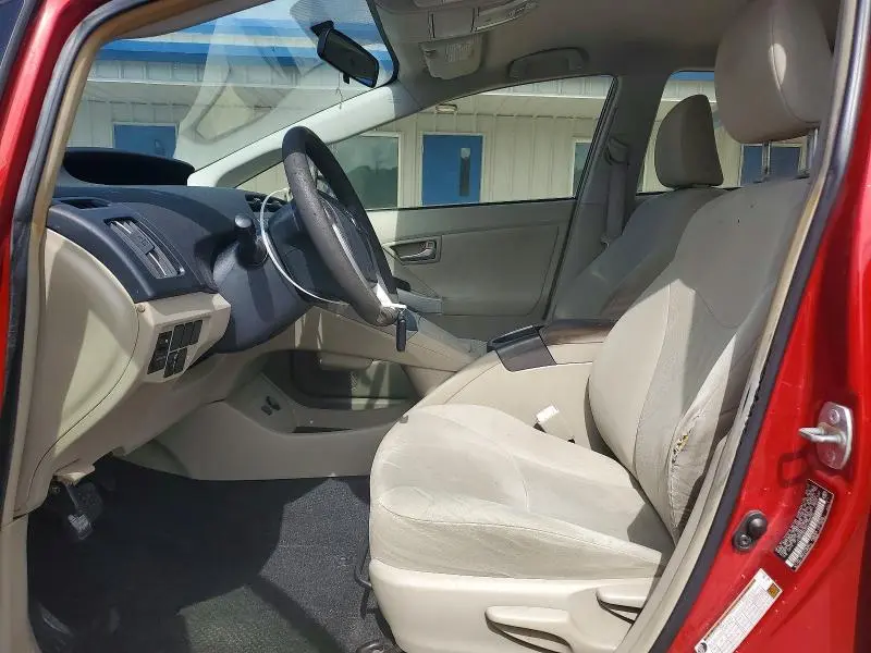2013 TOYOTA PRIUS TWO  