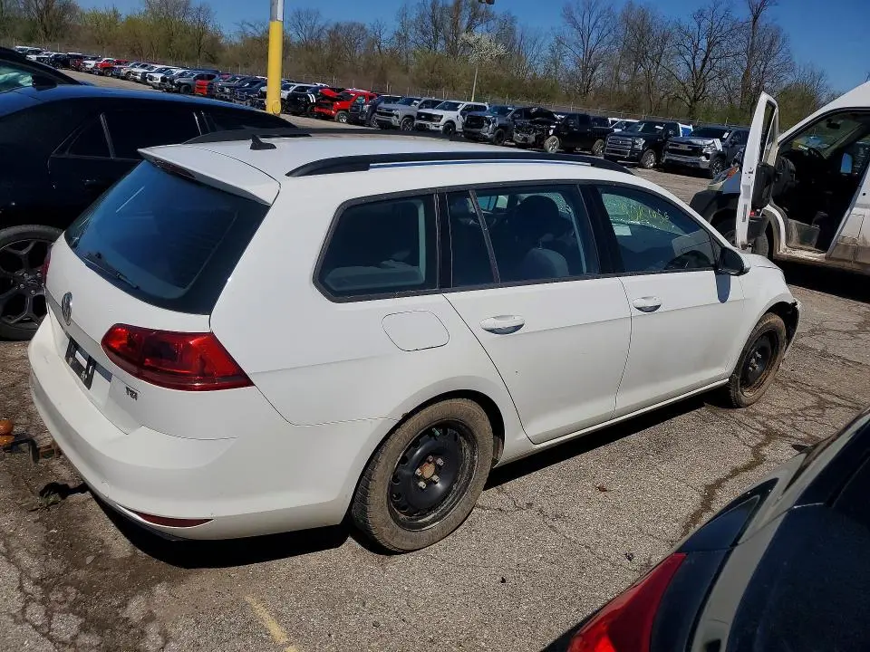 2016 VOLKSWAGEN GOLF   