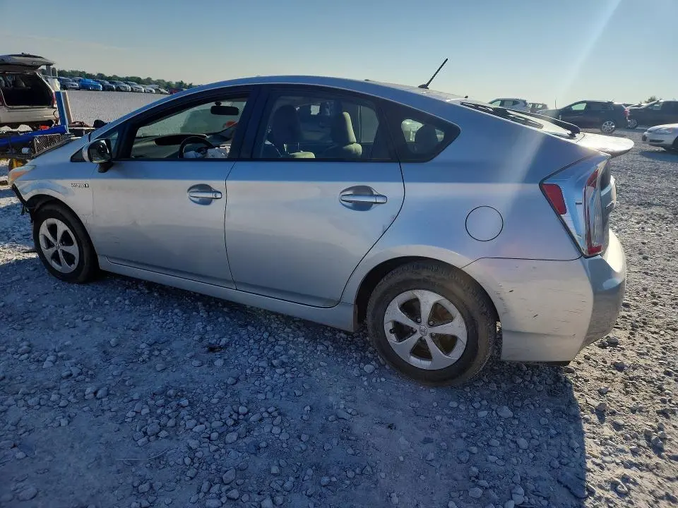 2013 TOYOTA PRIUS TWO  
