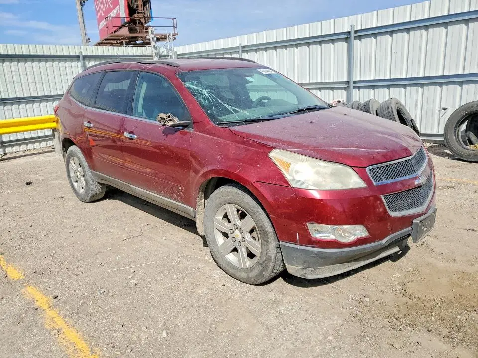 2010 CHEVROLET TRAVERSE LT  