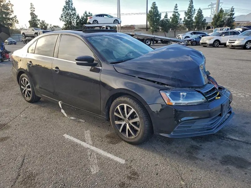 2017 VOLKSWAGEN JETTA SE  