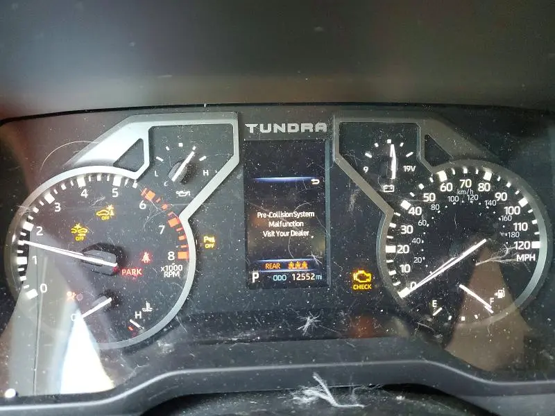 2024 TOYOTA TUNDRA CREWMAX SR  