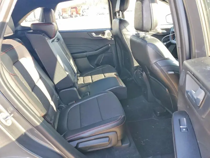 2023 FORD ESCAPE ST LINE SELECT  