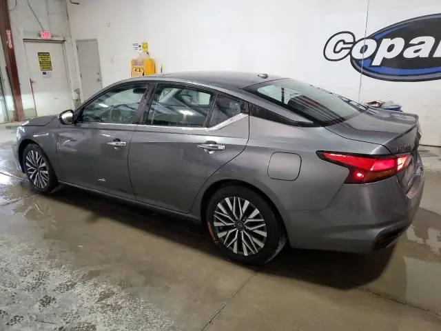2024 NISSAN ALTIMA SV  