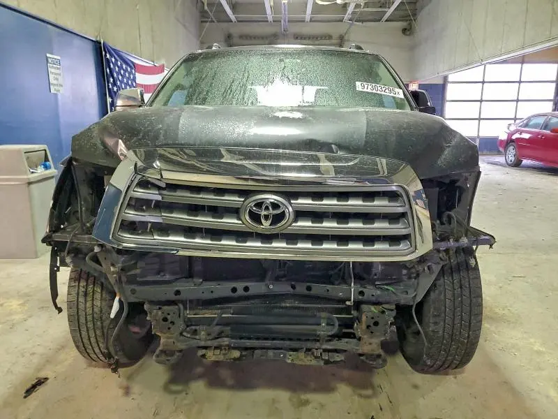 2017 TOYOTA SEQUOIA PLATINUM  