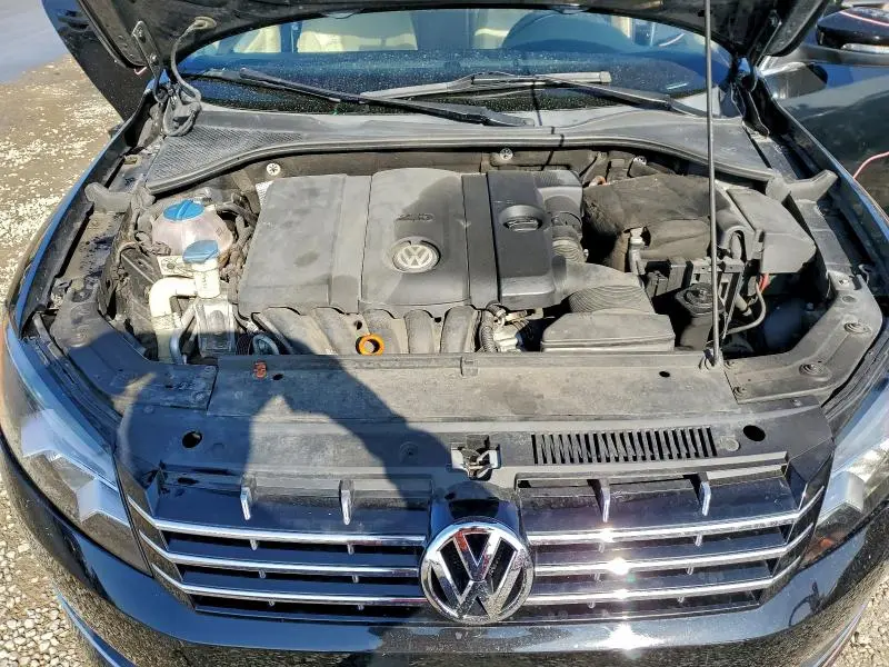 2012 VOLKSWAGEN PASSAT SE  