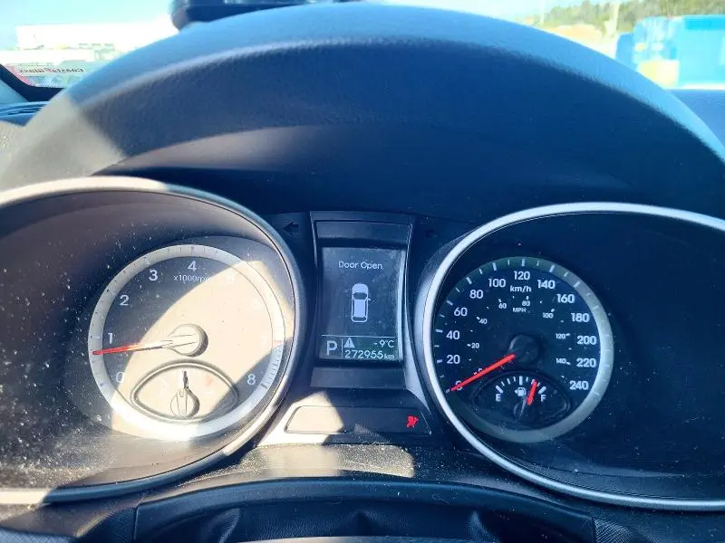 2016 HYUNDAI SANTA FE SE  