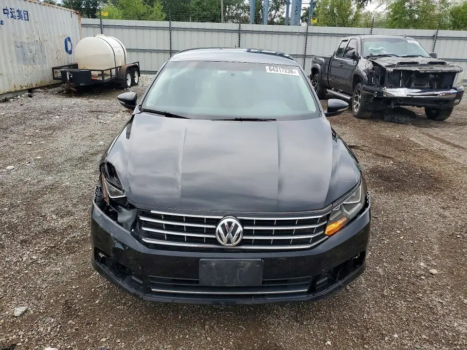 2016 VOLKSWAGEN PASSAT S  