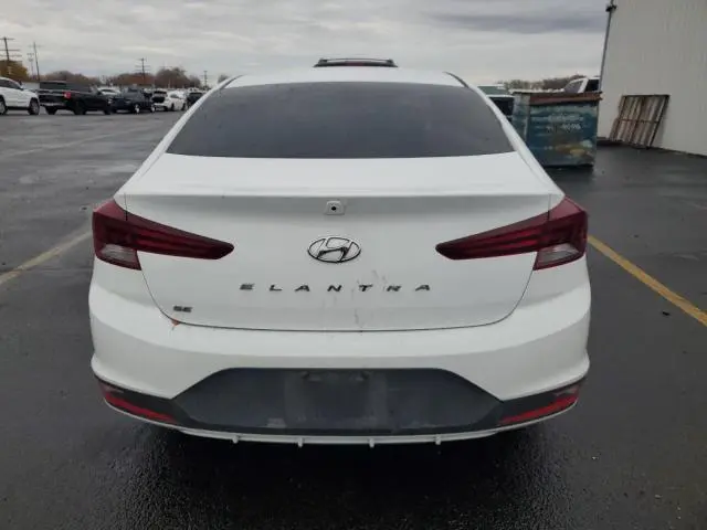 2019 HYUNDAI ELANTRA SE  