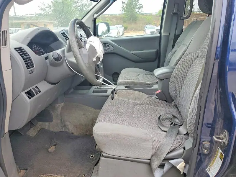 2011 NISSAN FRONTIER S  