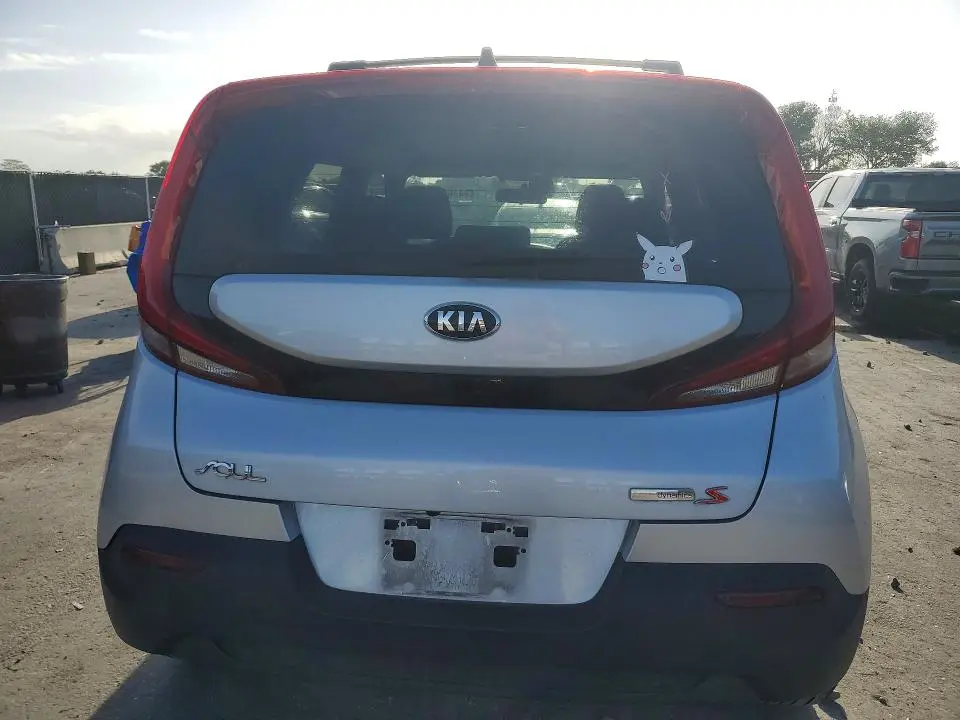 2021 KIA SOUL S  