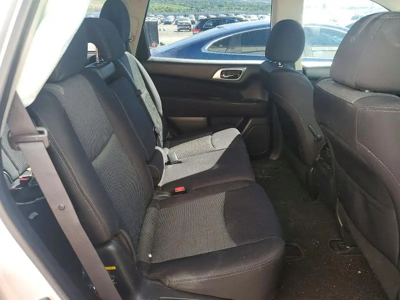 2017 NISSAN PATHFINDER SV  
