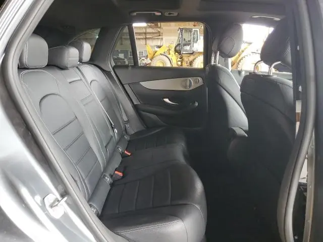 2019 MERCEDES-BENZ GLC 300