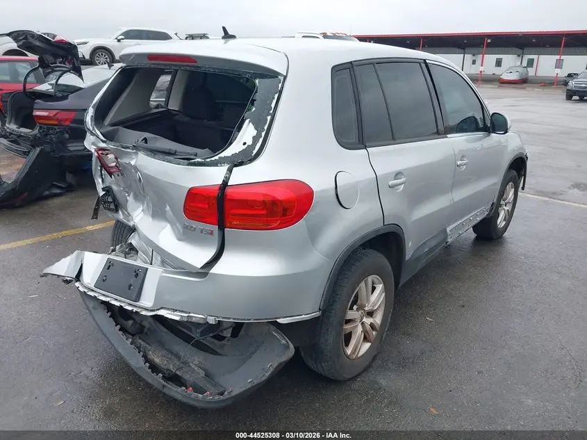 2014 VOLKSWAGEN TIGUAN S