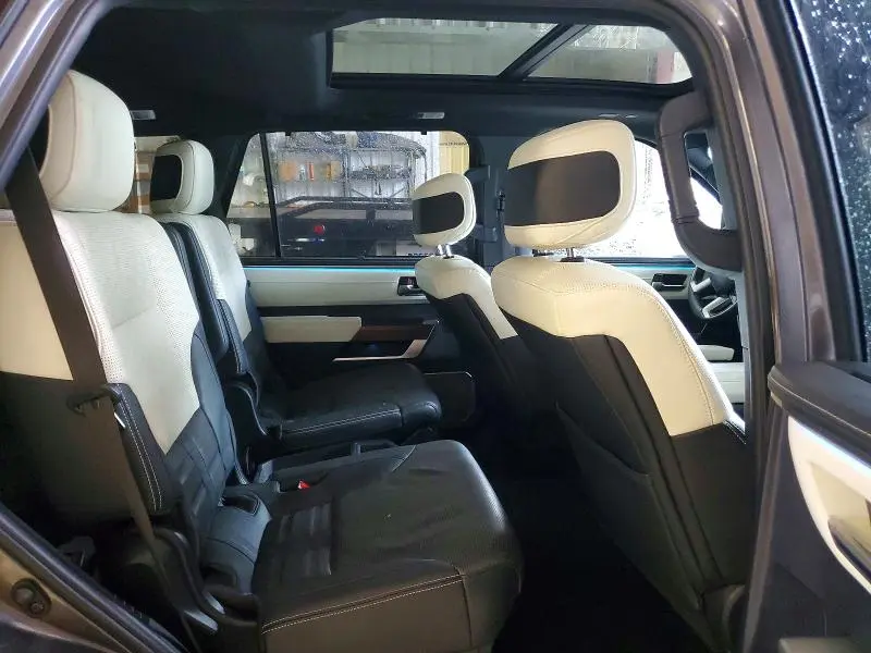 2023 TOYOTA SEQUOIA SR5  