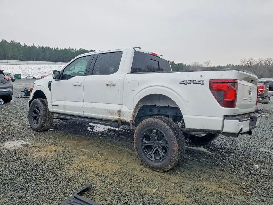 2024 FORD F150 XLT  