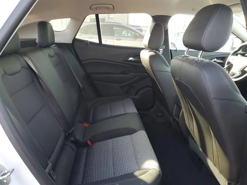 2025 CHEVROLET TRAX 1LT  
