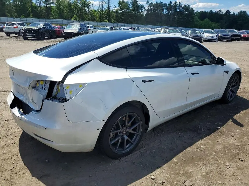 2021 TESLA MODEL 3   
