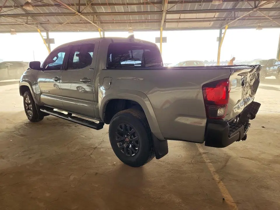 2021 TOYOTA TACOMA SR5 V6  