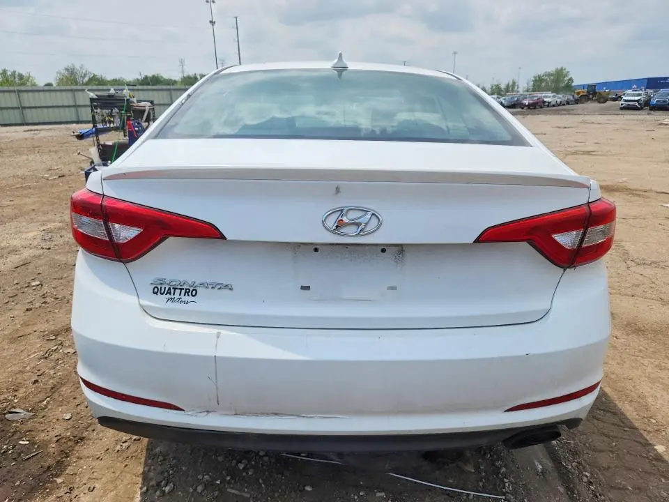 2017 HYUNDAI SONATA SE  