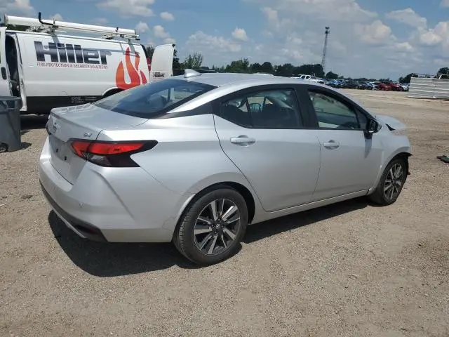 2021 NISSAN VERSA SV  