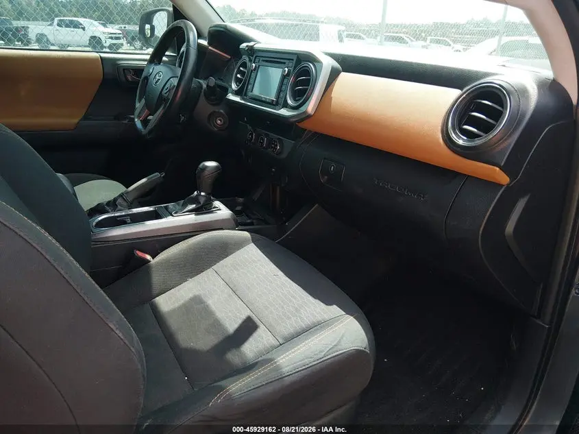 2016 TOYOTA TACOMA SR5 V6