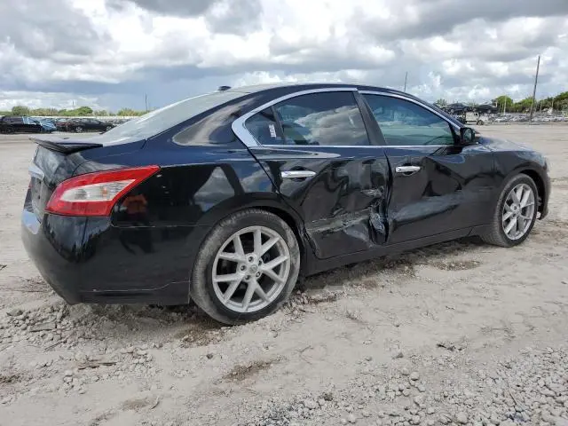 2011 NISSAN MAXIMA S  