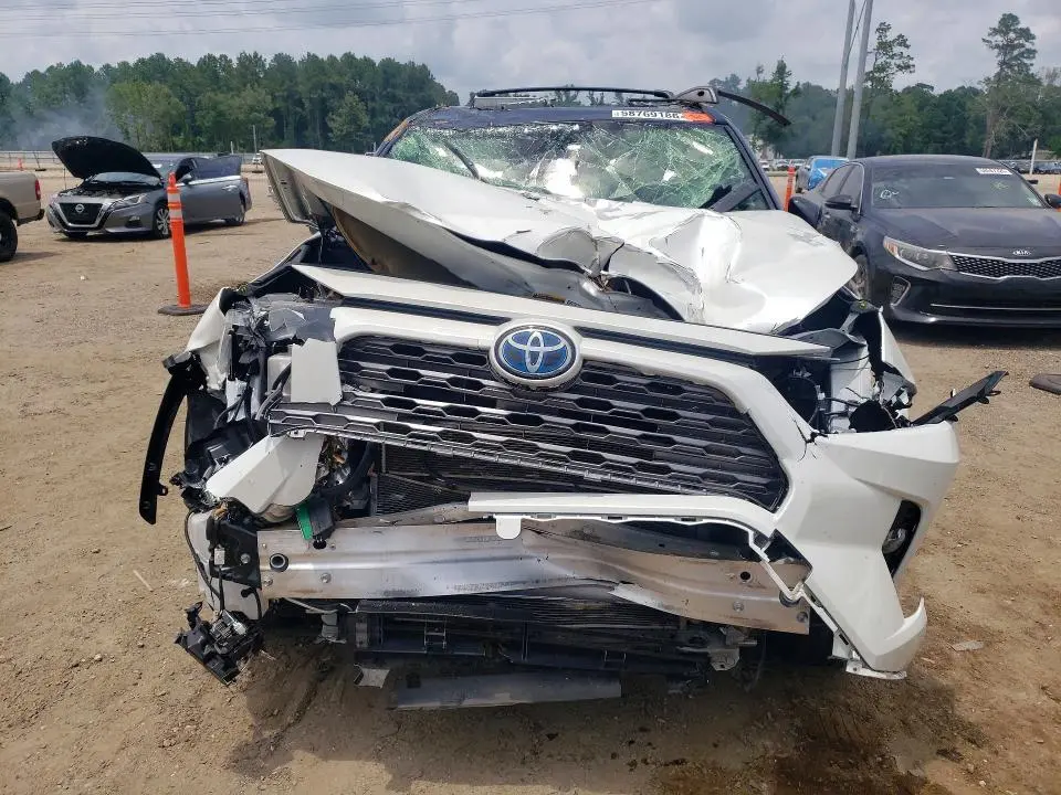 2019 TOYOTA RAV4 XSE  