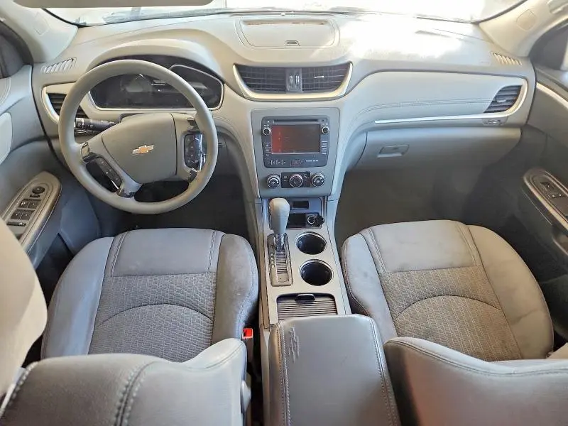 2013 CHEVROLET TRAVERSE LS  