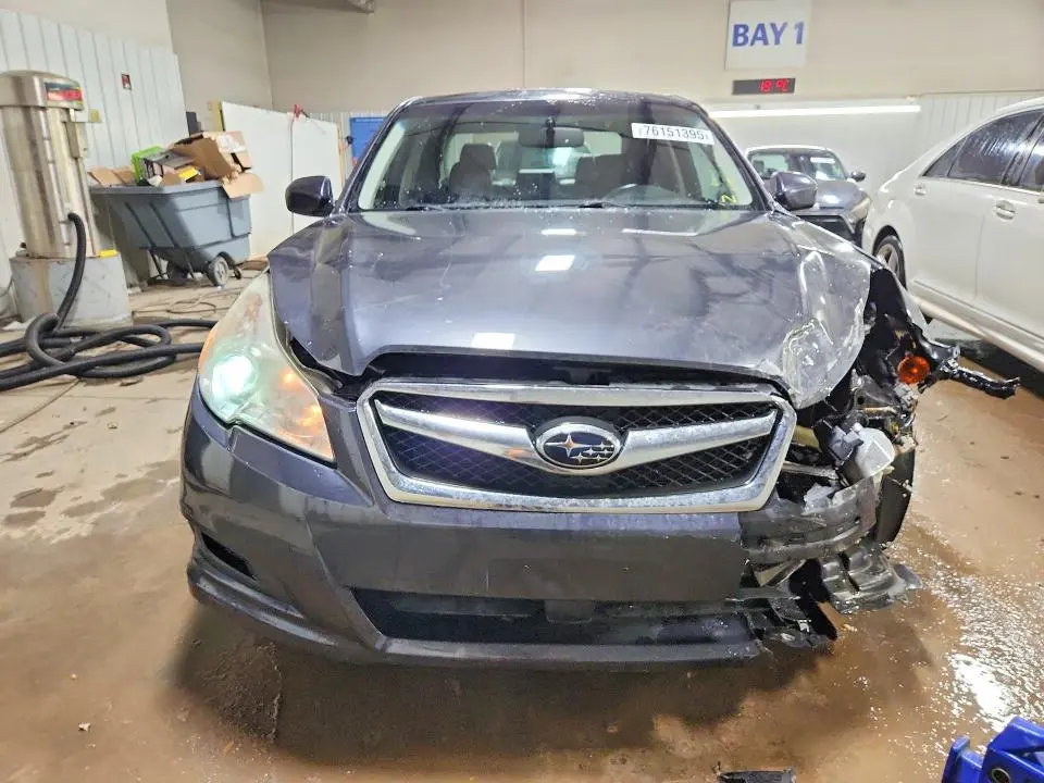 2011 SUBARU LEGACY   