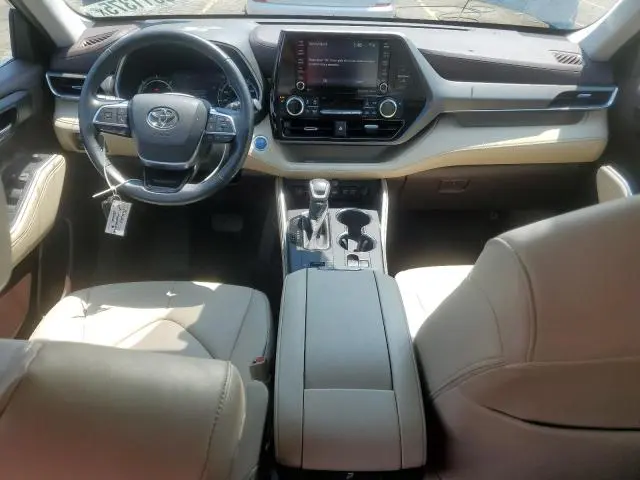 2021 TOYOTA HIGHLANDER HYBRID XLE  