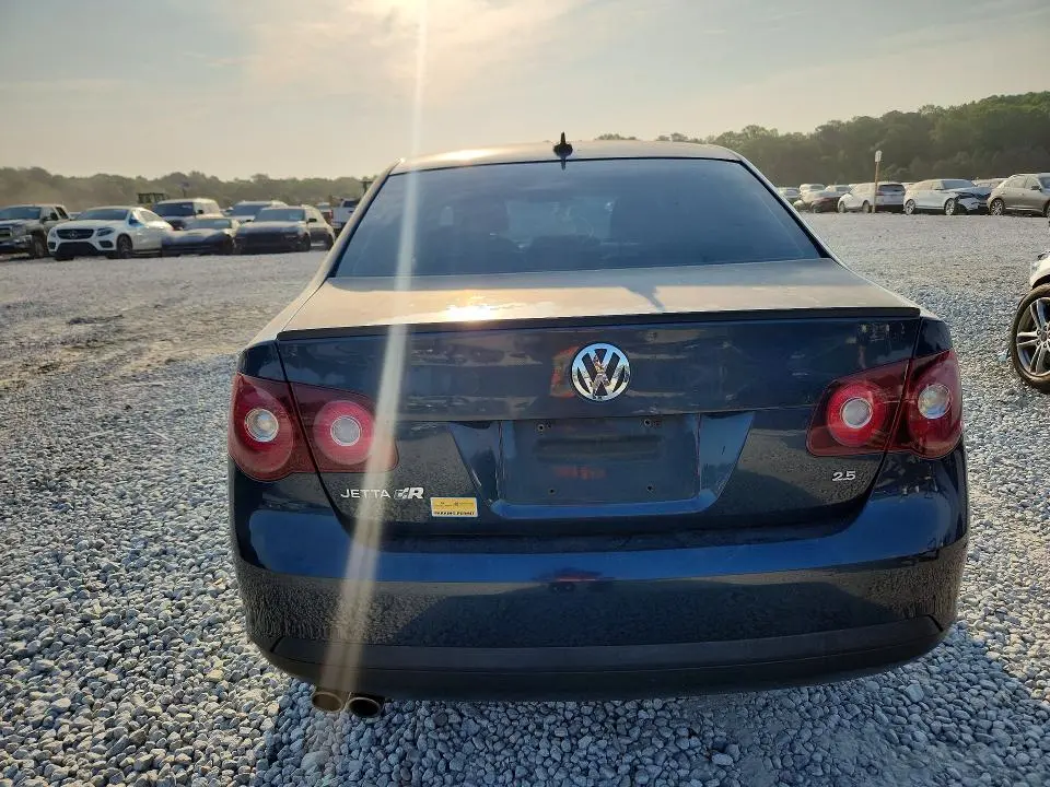 2010 VOLKSWAGEN JETTA SE  