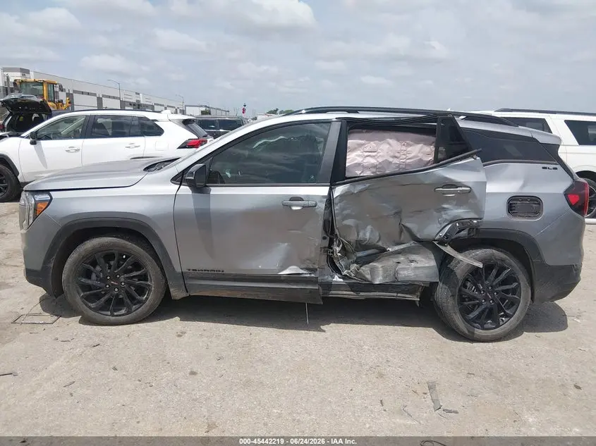 2024 GMC TERRAIN FWD SLE