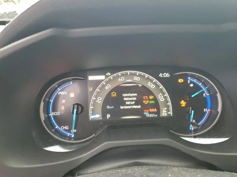 2025 TOYOTA RAV4 XSE  