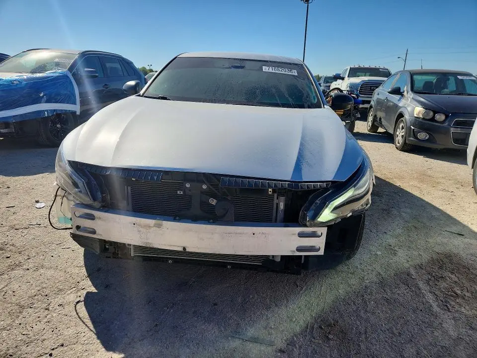 2024 NISSAN ALTIMA S  