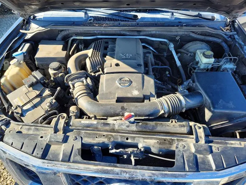 2016 NISSAN FRONTIER S  