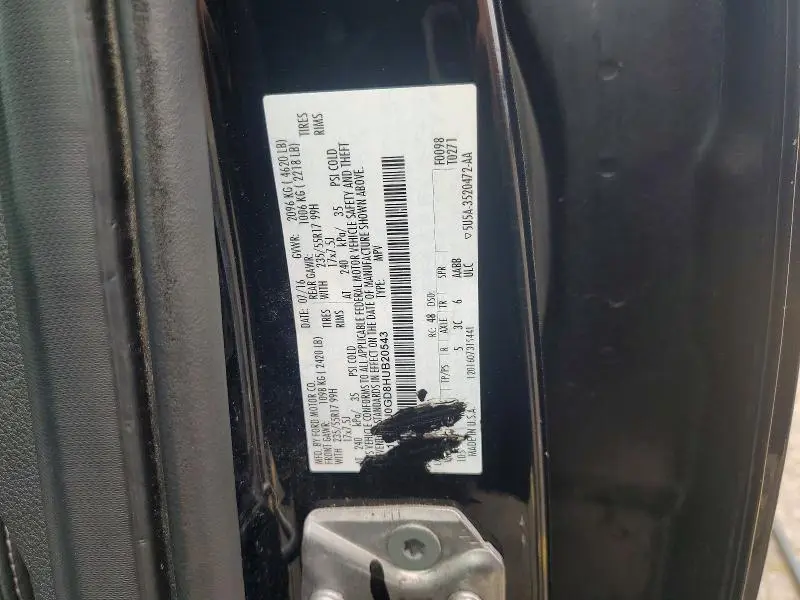 2017 FORD ESCAPE SE  
